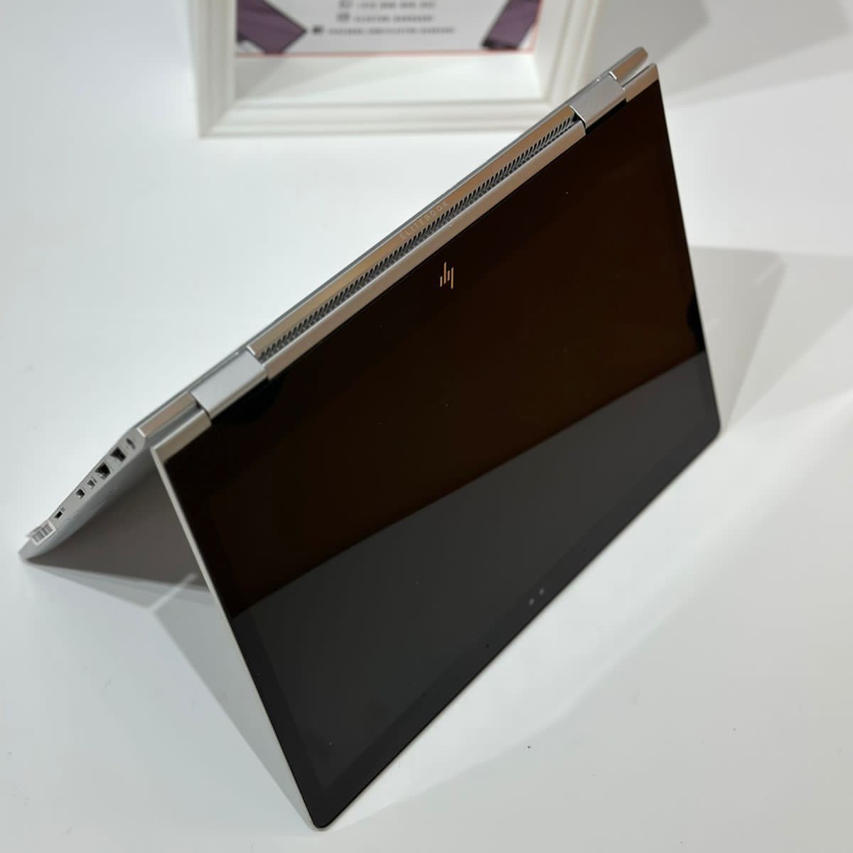 HP EliteBook x360 1030 G2 i5-7éme - RAM 8Go 255Go SSD -Tactile 360°