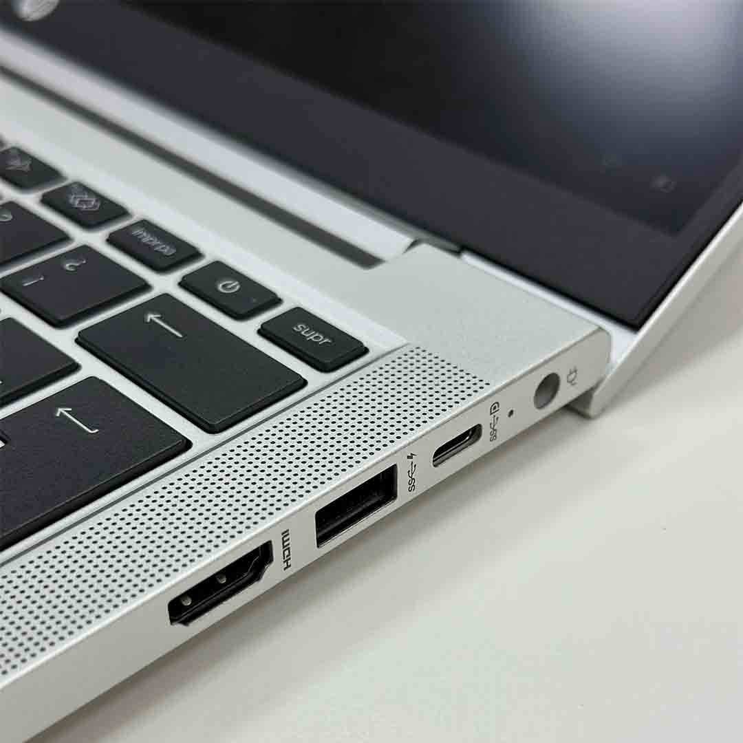  HP ProBook 430 G8 - Performance et Élégance au Service de Votre Produc 