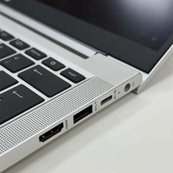 HP ProBook 430 G8 – Core i5 11ᵉ Gén 8 Go RAM 256 Go SSD